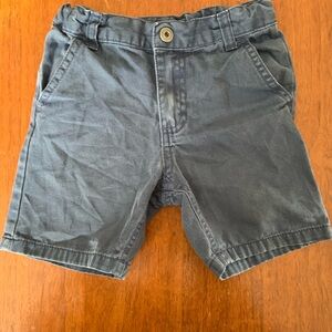 🍊5/$25 Calvin Klein Blue Khaki Shorts size 2T